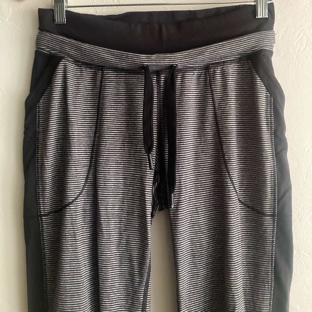 Lululemon RARE Base Runner Pant - Picture 6 of 11